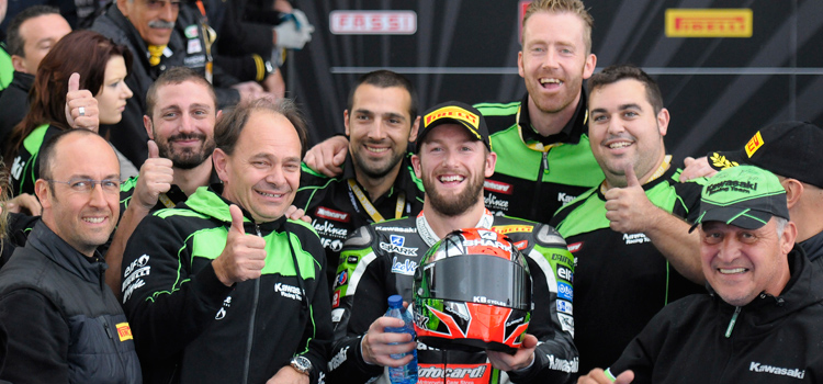 Сајкс е на одличен пат да стане новиот Супербајк шампион 0822 r13 sykes finish