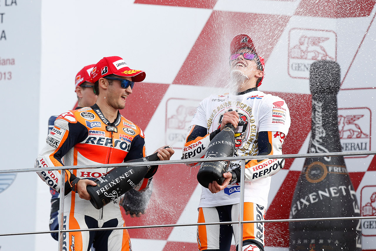 Маркез ја прославува титулата по трката во Валенсија 2013-R18-RACE-Pic-1