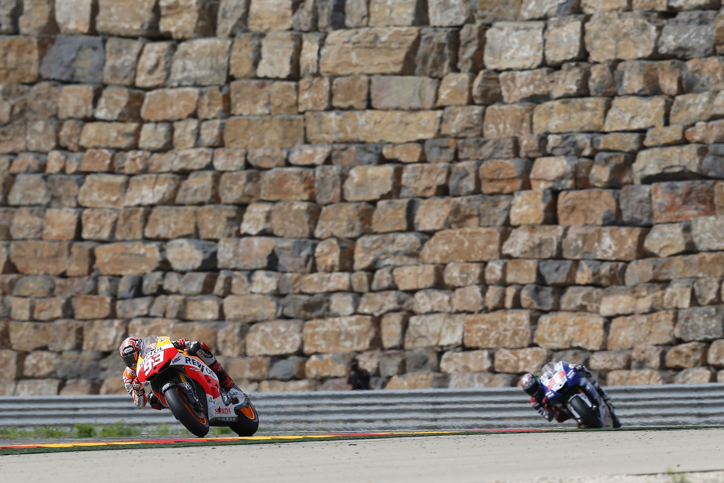 2013 r14 race pic 1