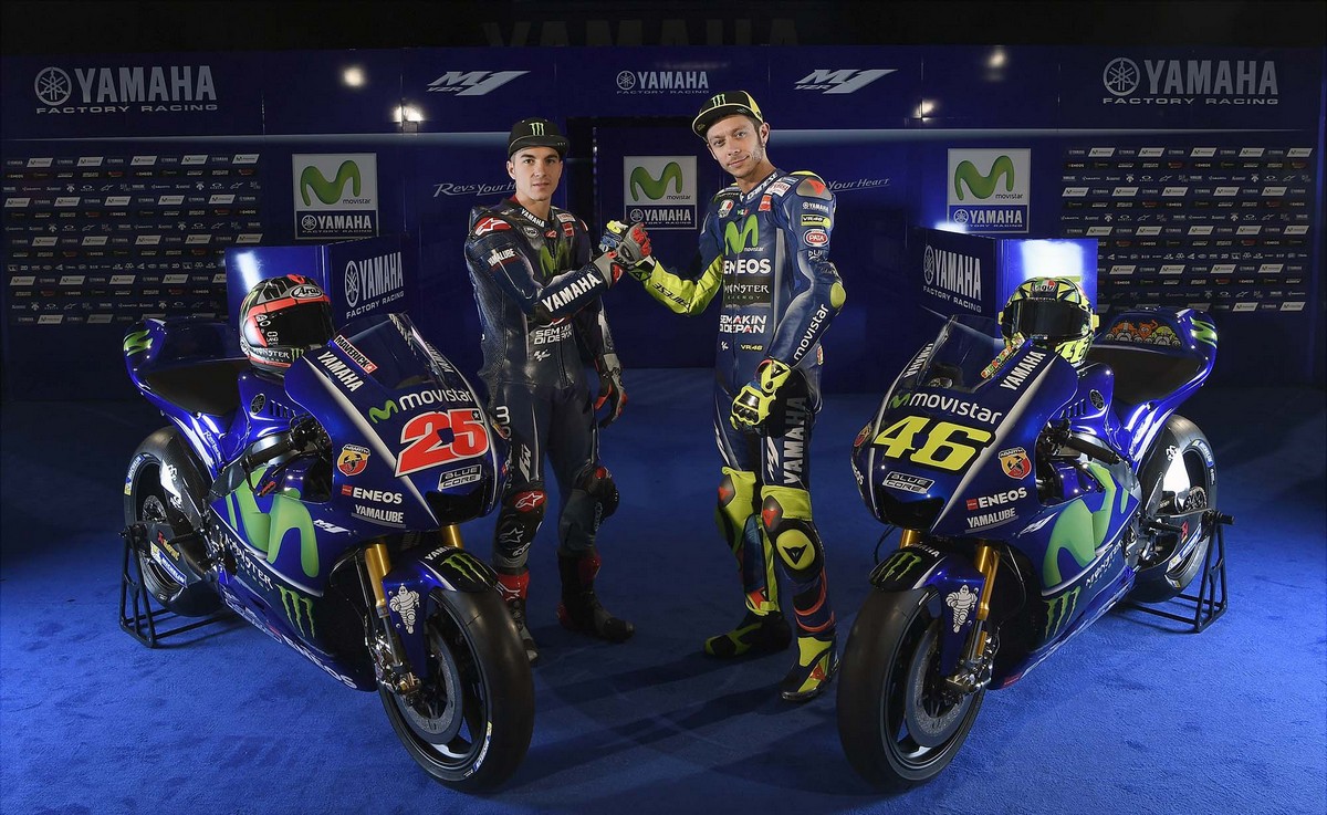 Роси и Вињалес во новите бои за 2017 2017 Movistar Yamaha MotoGP Team Launch Valentino Rossi Maverick Vinales 01