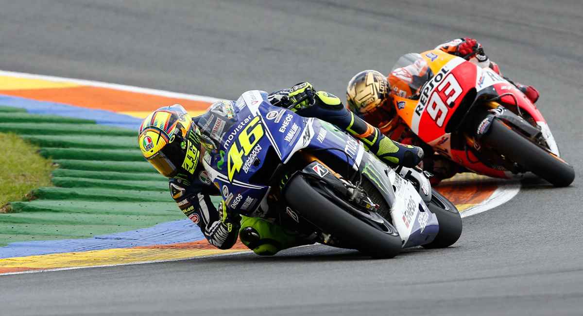 Роси и Маркез приредија одлична трка покрај променливото време 46rossi gp 2361 original