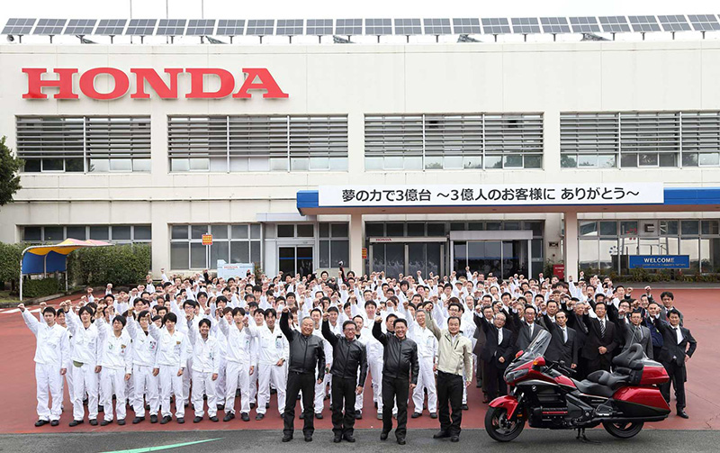 300 милионитиот примерок на Хонда Honda-fabrika