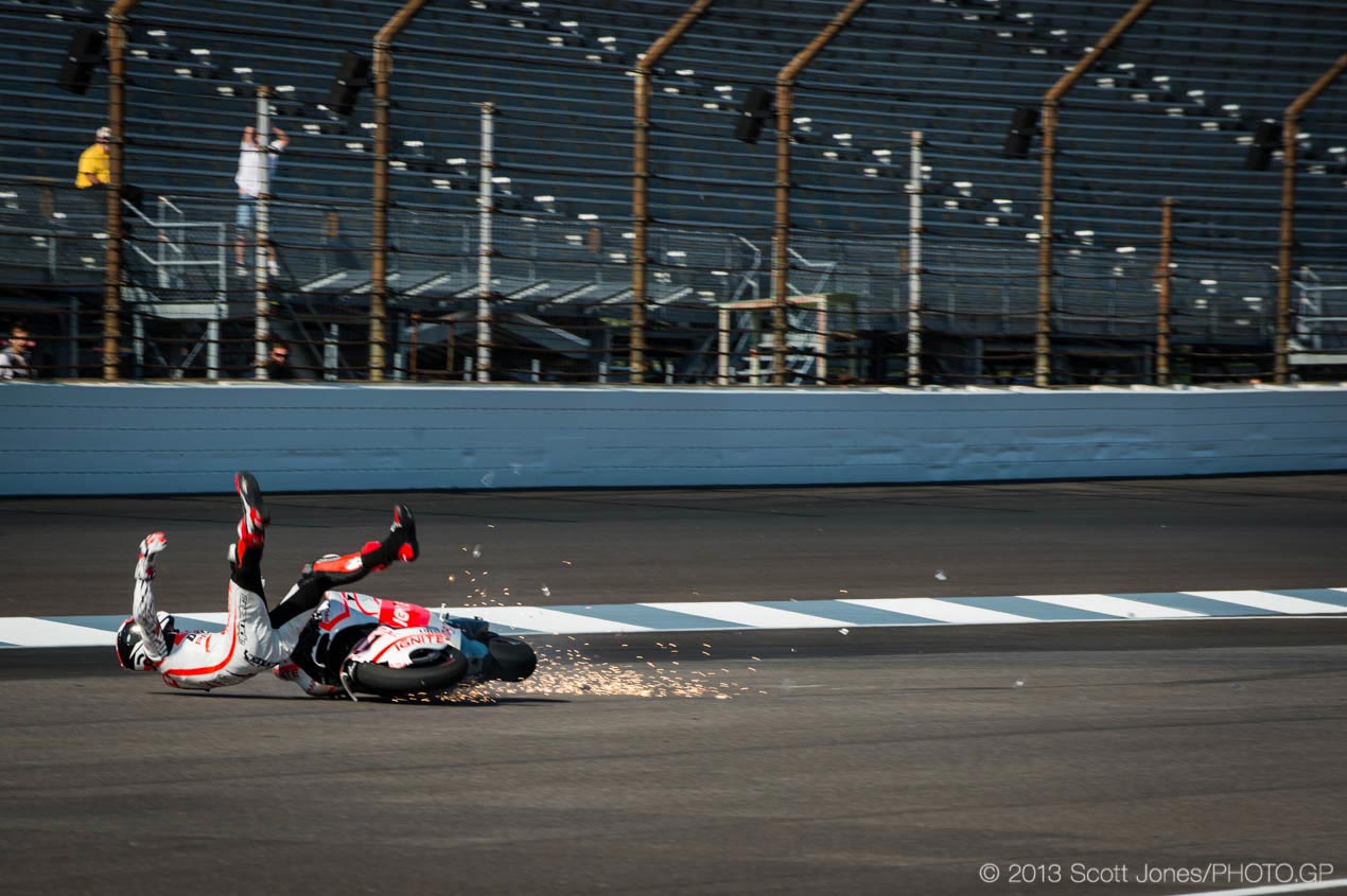ben-spies-crash-indianapolis-gp-scott-jones