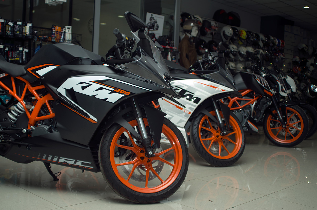 Динамикс ве води на Каталонското Гранд При со секој купен КТМ ktm dynamix 1