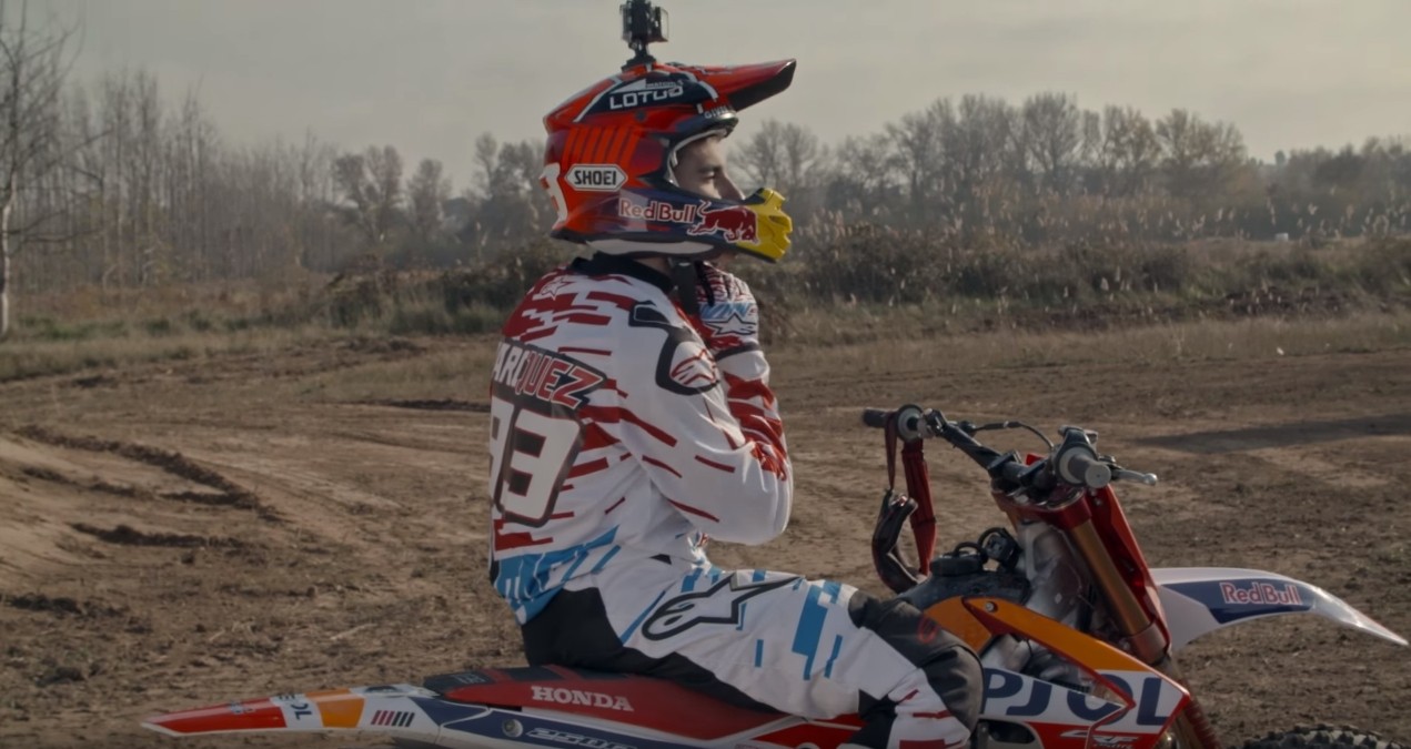 „Бекфлип“-от на Маркез сепак е само шега marc marquez backflip 1