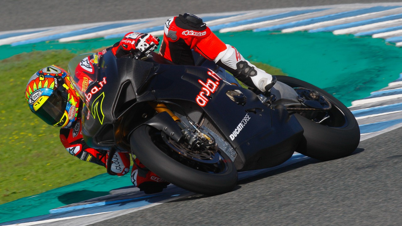 00095 PreSeason WSBK Action