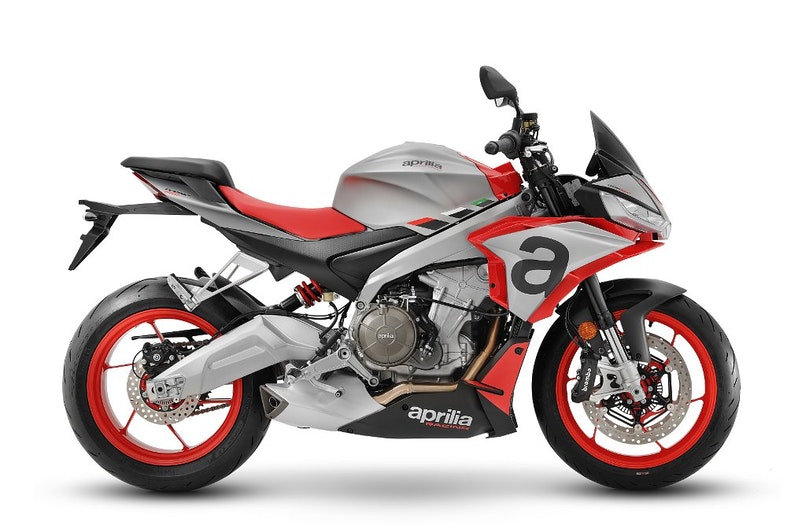 13 Aprilia Tuono 660 2