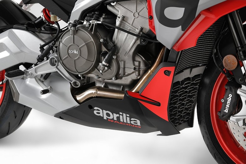 19 Aprilia Tuono 660 3