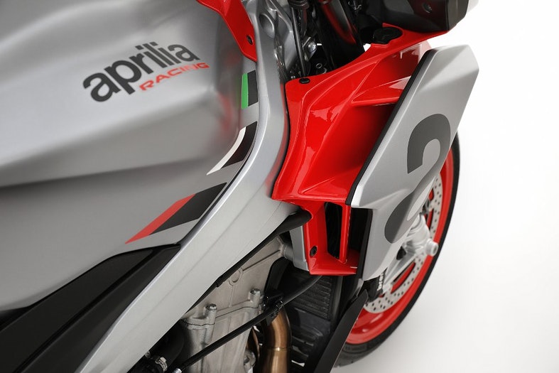 20 Aprilia Tuono 660 6