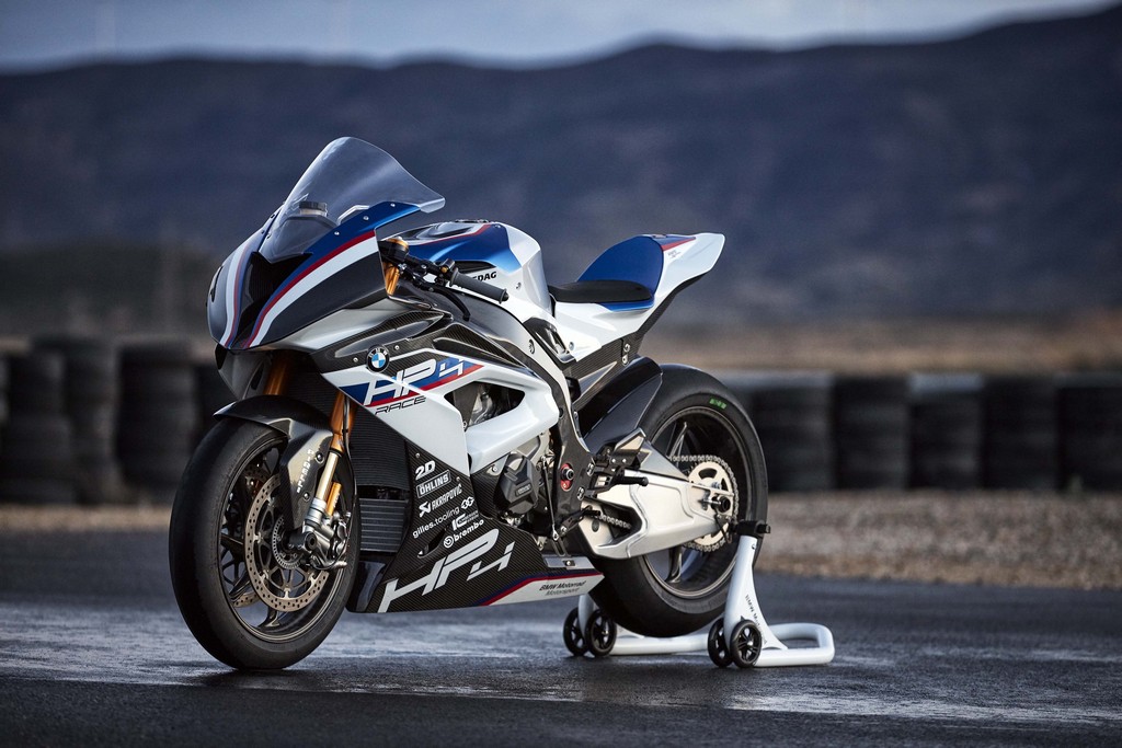 BMW HP4 Race 40