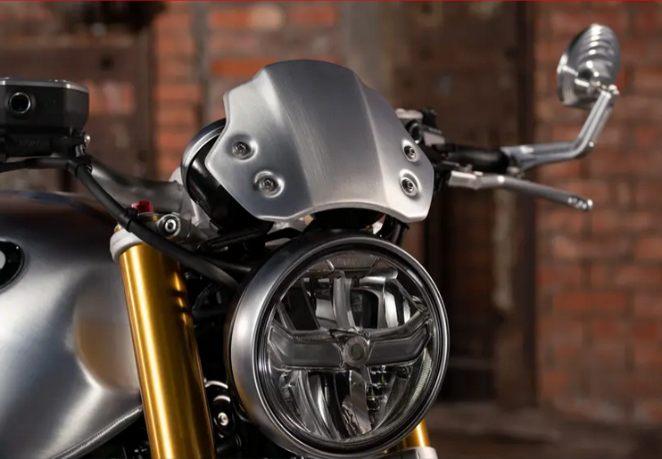 BMW R nine T txt 3 29 10
