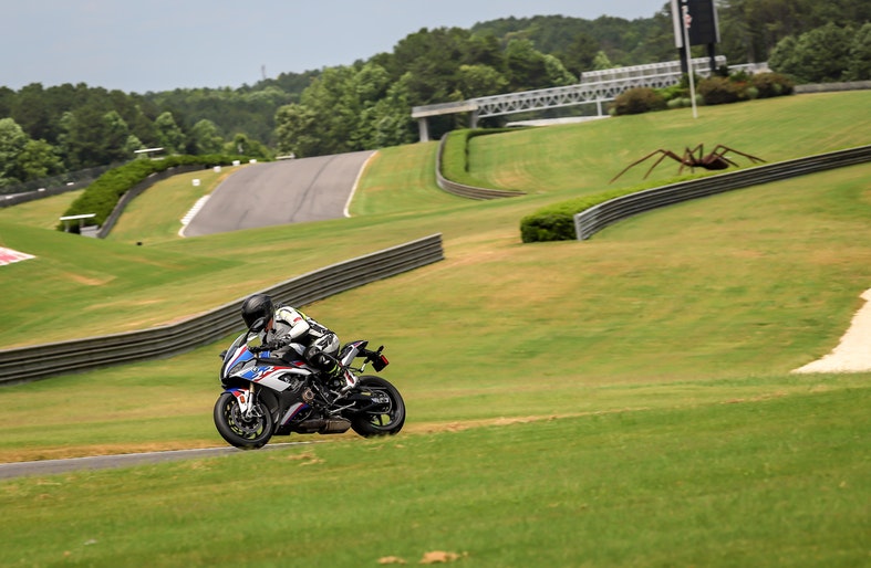 BMW S 1000 RR Review 27 txt 19