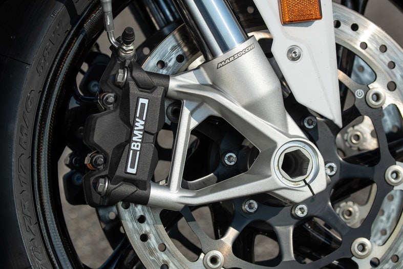 BMW S 1000 RR Review 7 txt 9