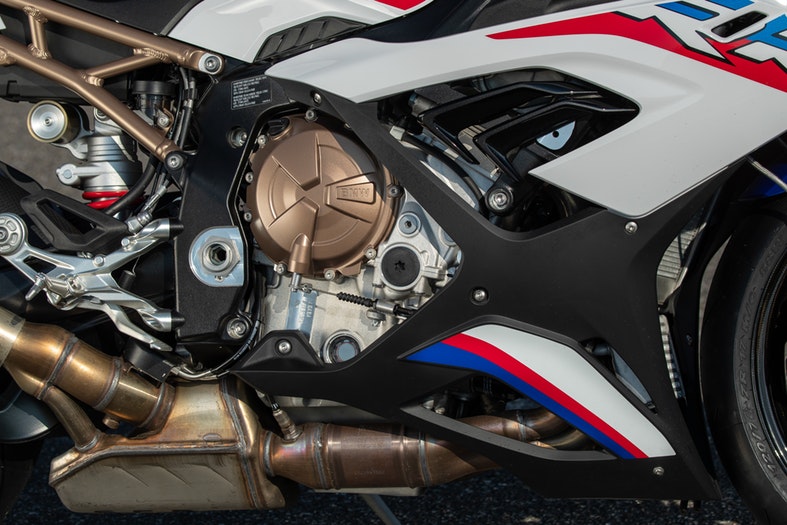 BMW S 1000 RR Review 9 txt 4