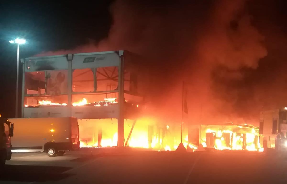 Jerez Fire 1 14 03