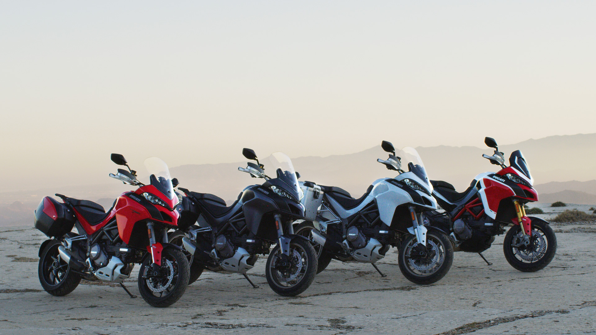 Multistrada 1260 MY18 50 Slider Gallery 1920x1080