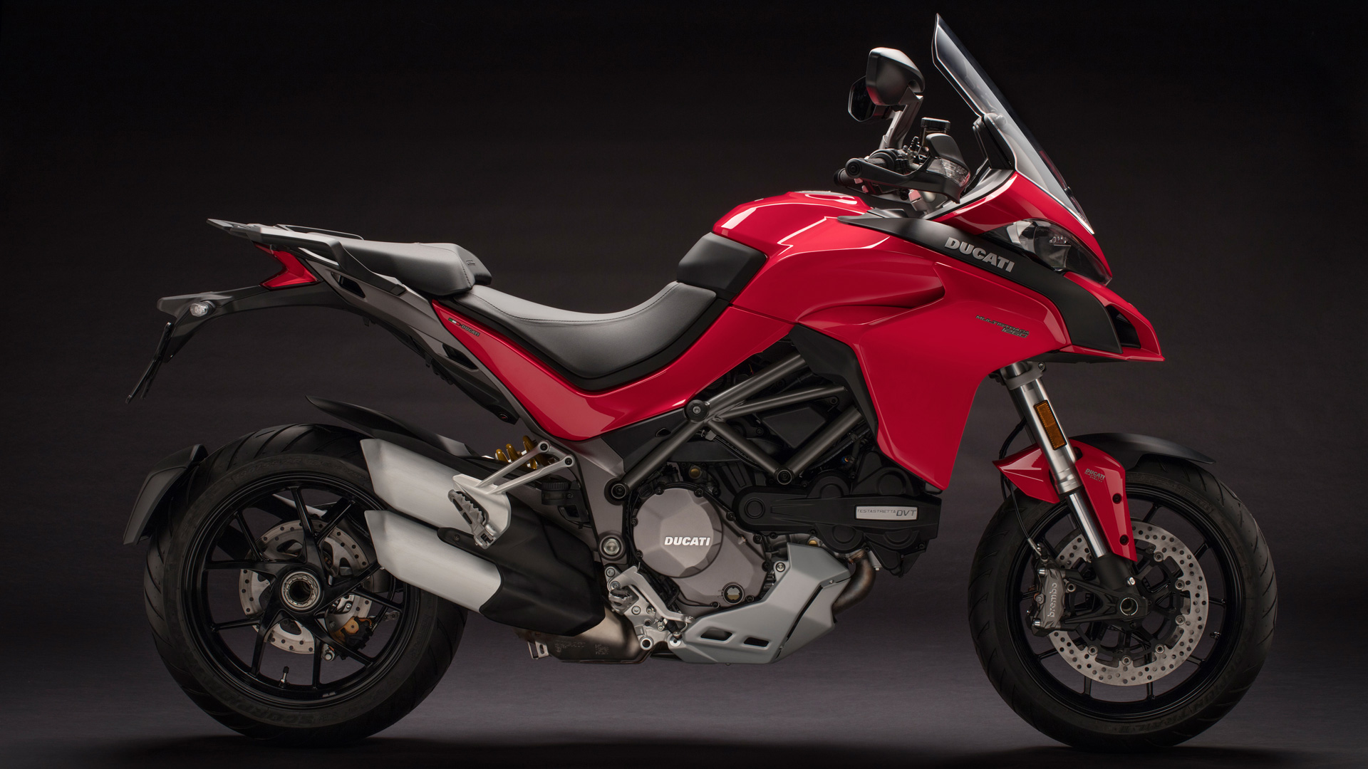 Multistrada 1260 MY18 Red 33 Slider Gallery 1920x1080