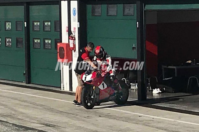 Panigale V4 Spy txt 2 02 07