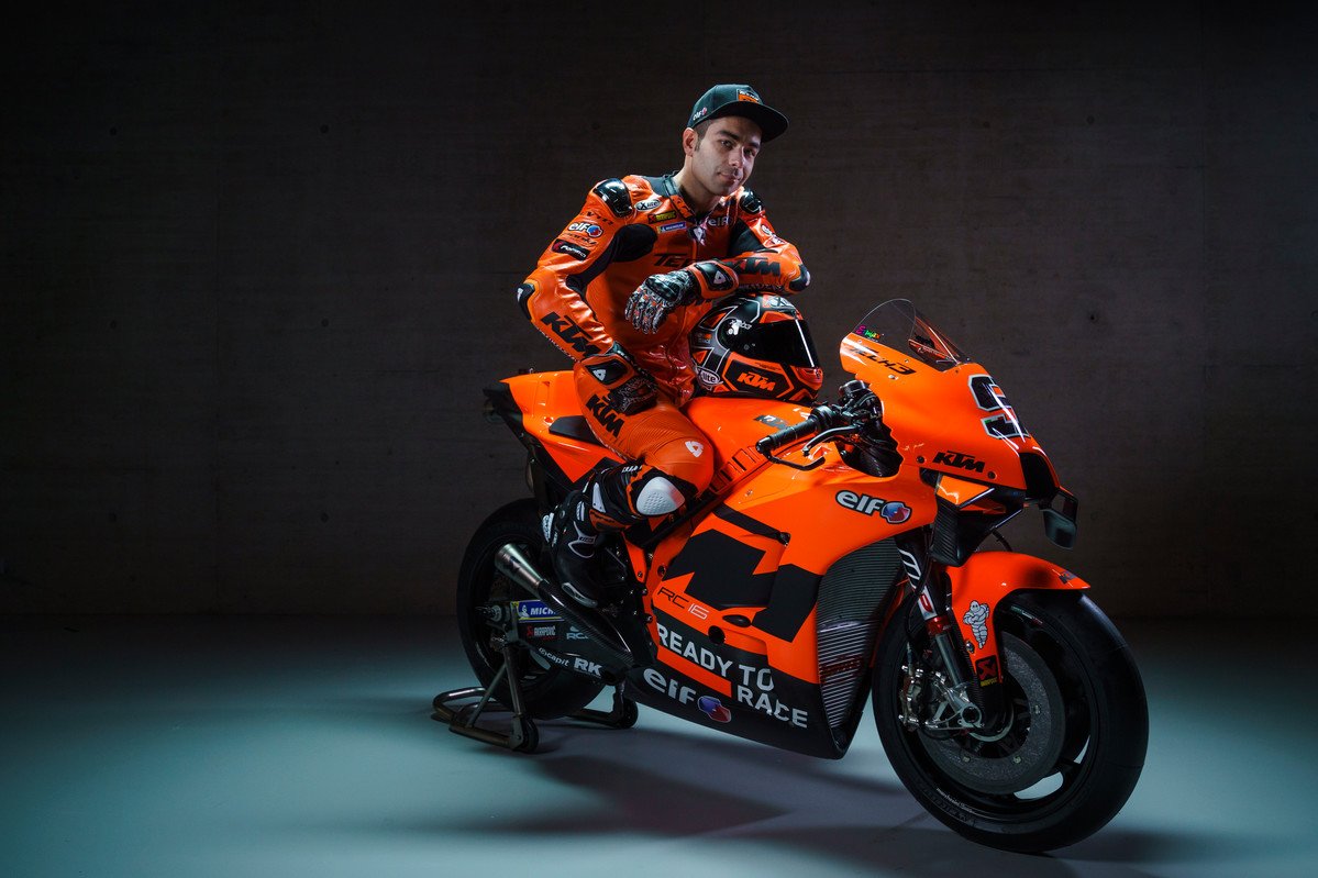 danilo petrucci 9 tech3 ktm factory racing motogp team presentation 2
