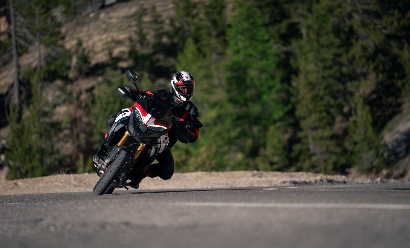 07 MY27 MULTISTRADA V4 PIKES PEAK DYNAMICS 1