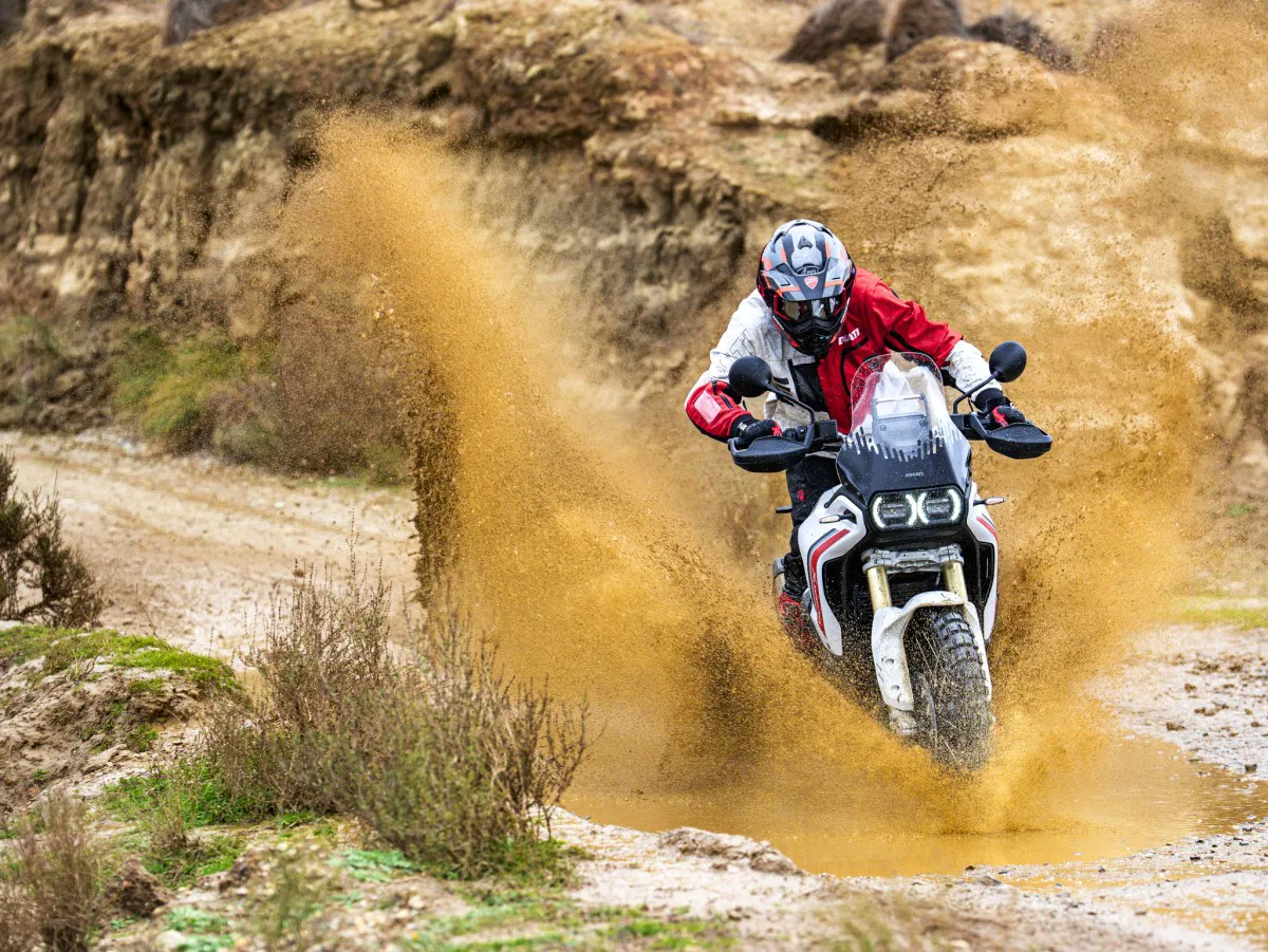 Ducati DesertX 2026 Action 02