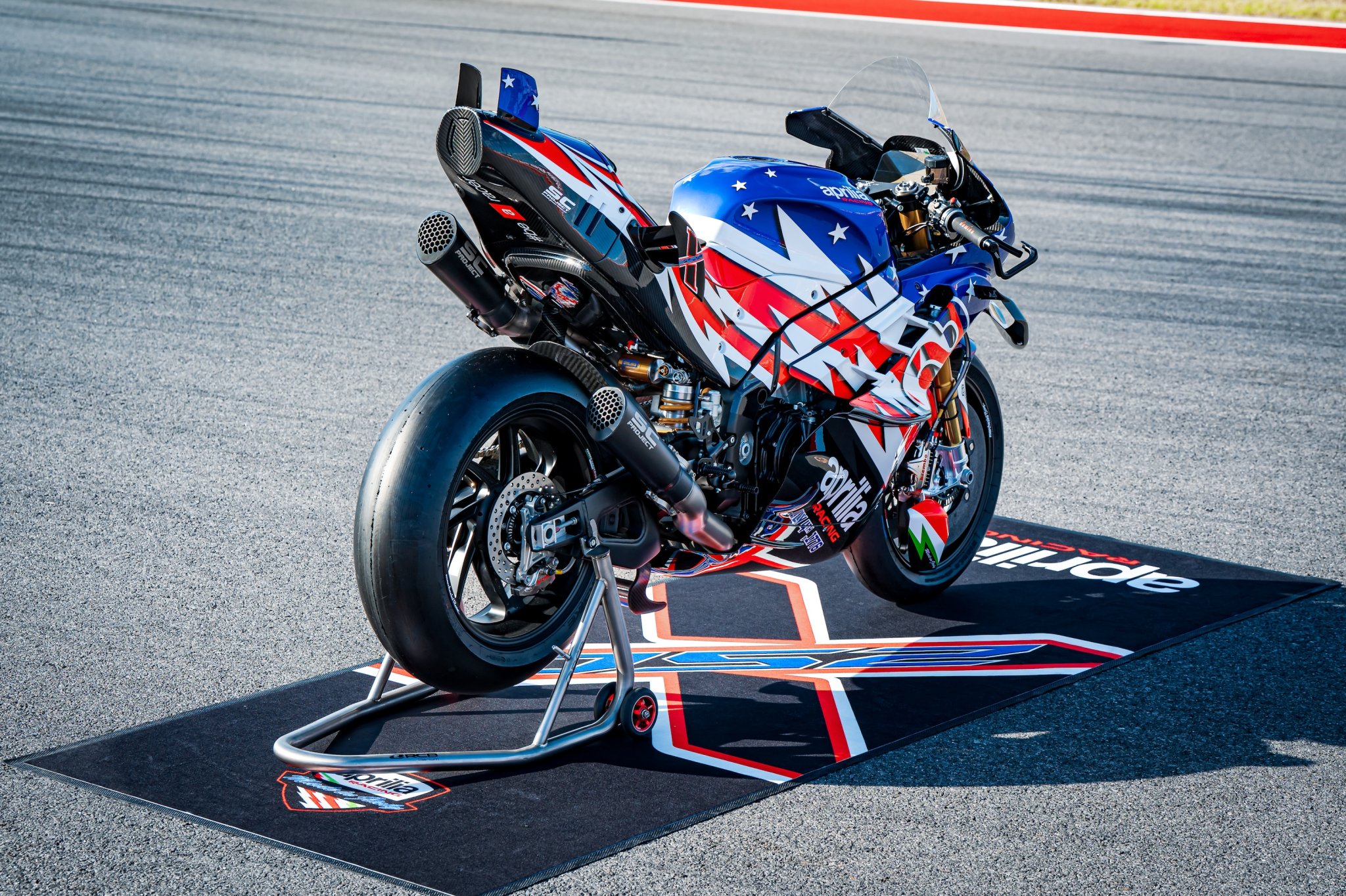 apriliaracing apriliax250th 07
