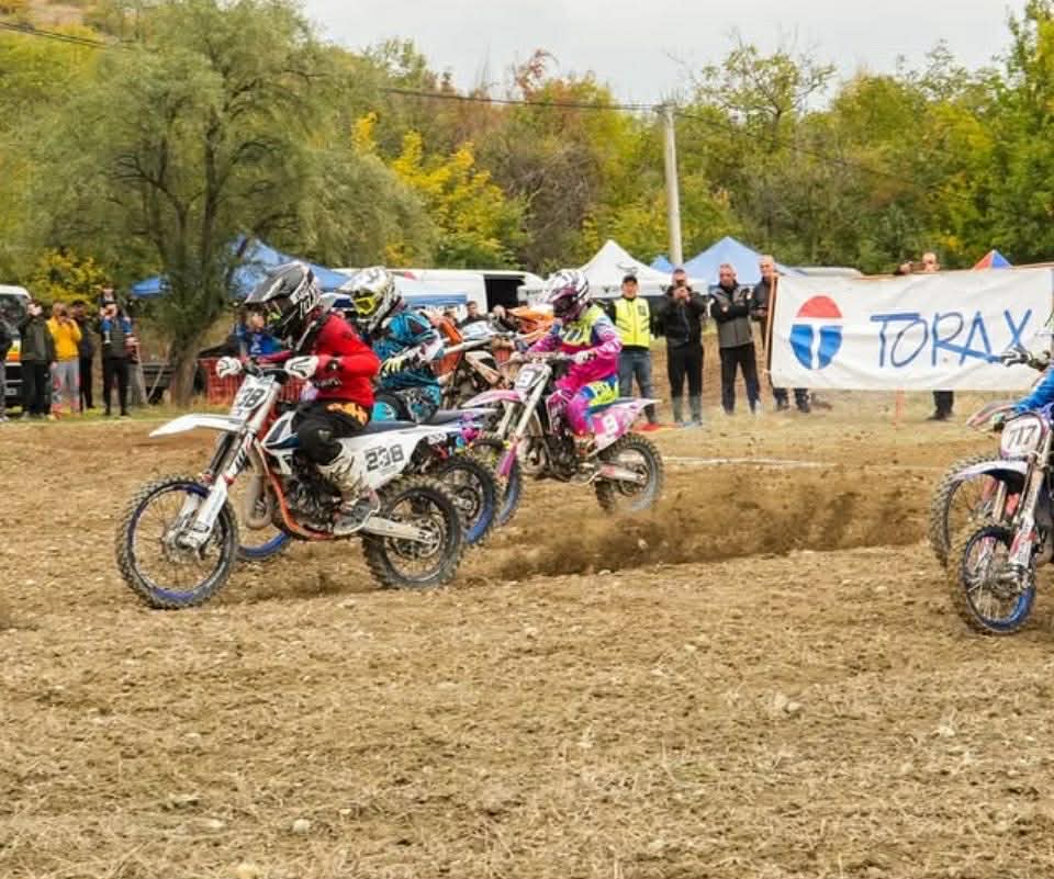 ea0f07e4 3e6a 4f96 ae2d cc730700fca2