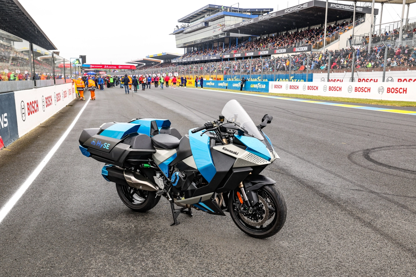 kawasaki hydrogen le mans 4