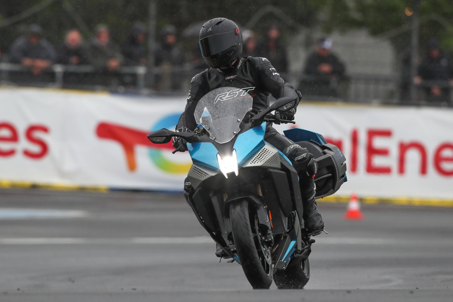 kawasaki hydrogen le mans 5