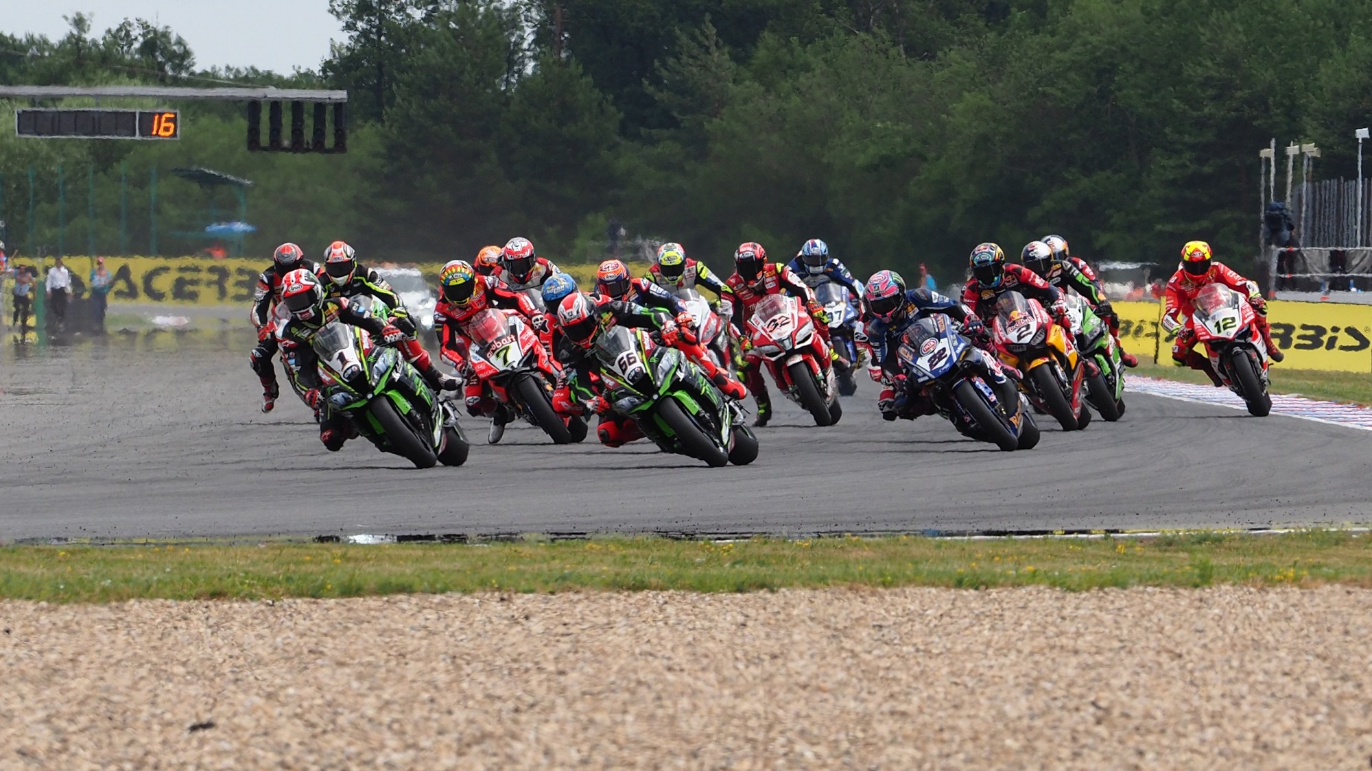three race format 1