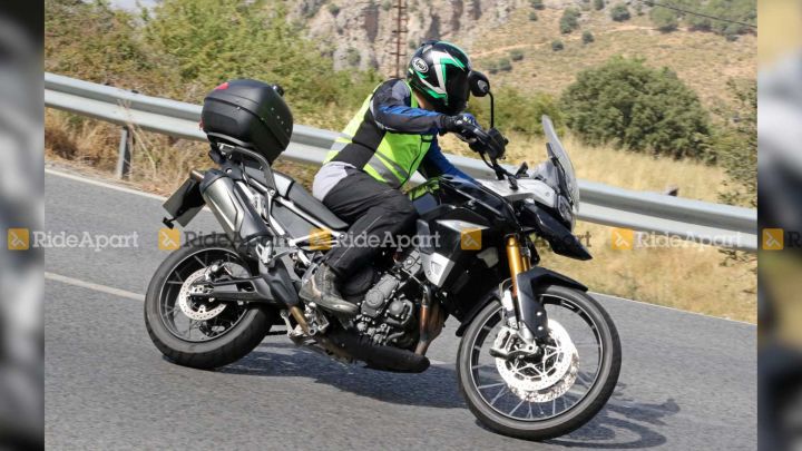 triumph tiger 800 spy shots 7 720x540