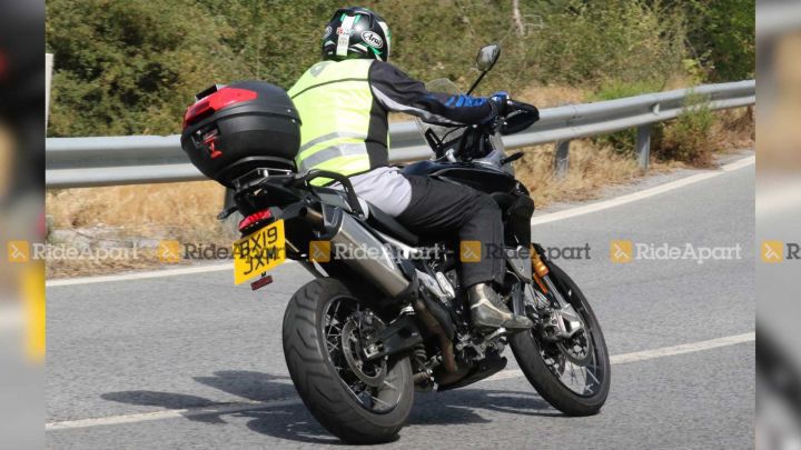 triumph tiger 800 spy shots 720x540 3