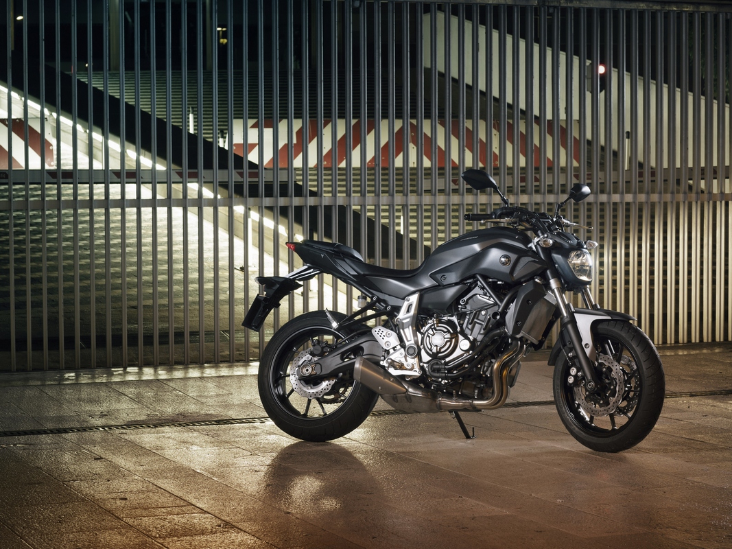 Новата Yamaha MT-07 за само 5990 евра mt07-2014-26