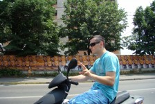 Вожња со скутери
