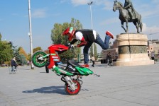 chris_pfeiffer_in_skopje_25_20101002_1274848382