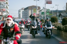 Дедо Мраз на мотор