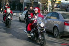 Дедо Мраз на мотор