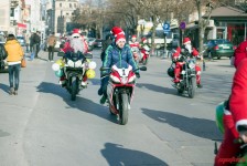 Дедо Мраз на мотор