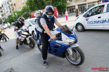 Погледни два пати, спаси живот