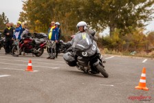 Безбедно управување на мотоцикл