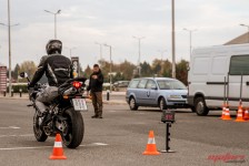 Безбедно управување на мотоцикл