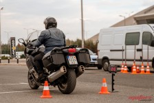 Безбедно управување на мотоцикл