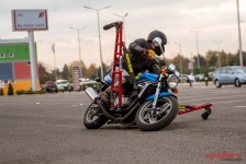 Безбедно управување на мотоцикл