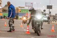 Безбедно управување на мотоцикл