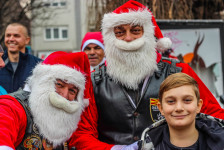 Дедо Мраз на мотор
