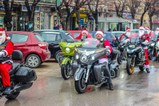 Дедо Мраз на мотор