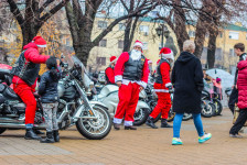 Дедо Мраз на мотор