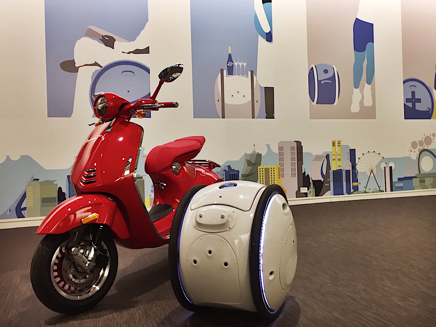 piaggio presents personal luggage carriers 115194 1