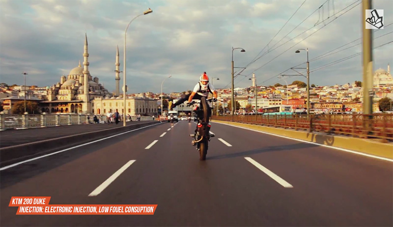 Рок Багорош го истражува истанбул со својот KTM rock istanbul