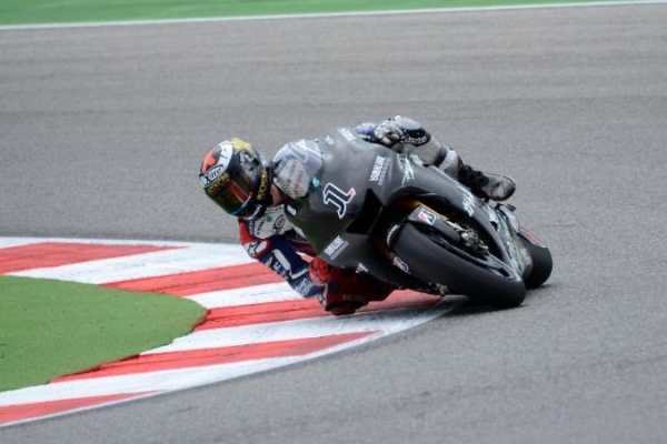 Хорхе Лоренцо на тестирањето на патеката Мисано во 2011 lorenzo-misano-test